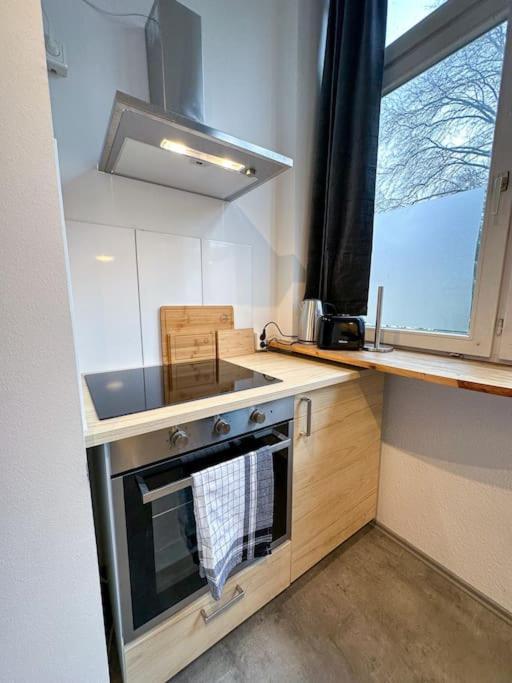 Modern City Apt. -With 2 Tv, Netflix And Work Desk Essen Exteriér fotografie
